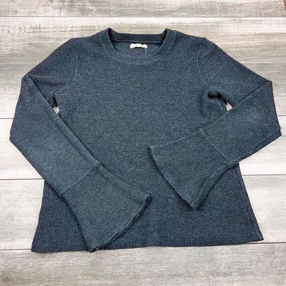 Madewell ribbed bell sleeve sweater - Picture 2 of 8
